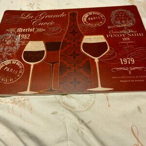 set of 8 lovely placemats....